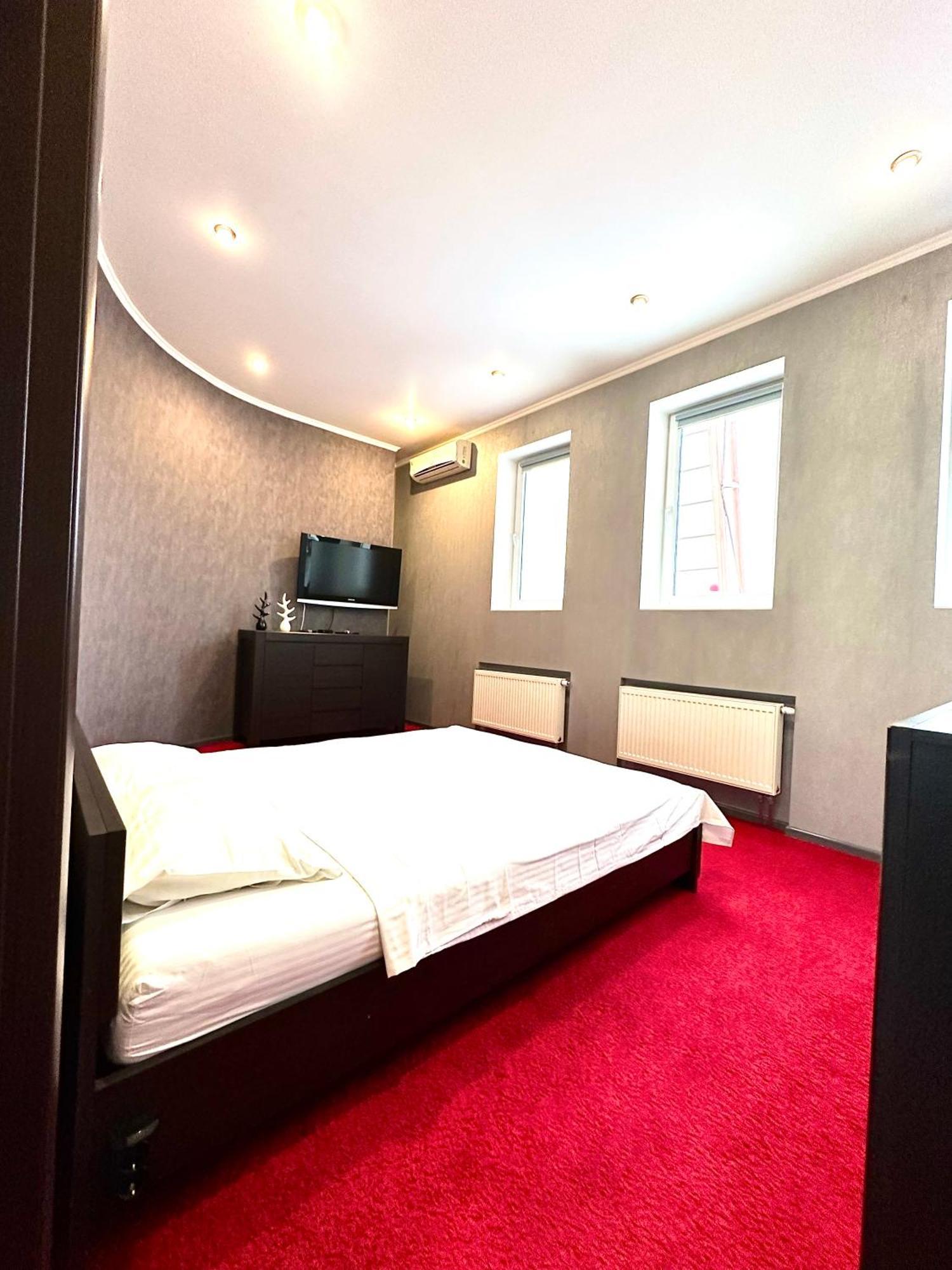 Penthouse Apartment Panoramic View Kyiv Exterior photo